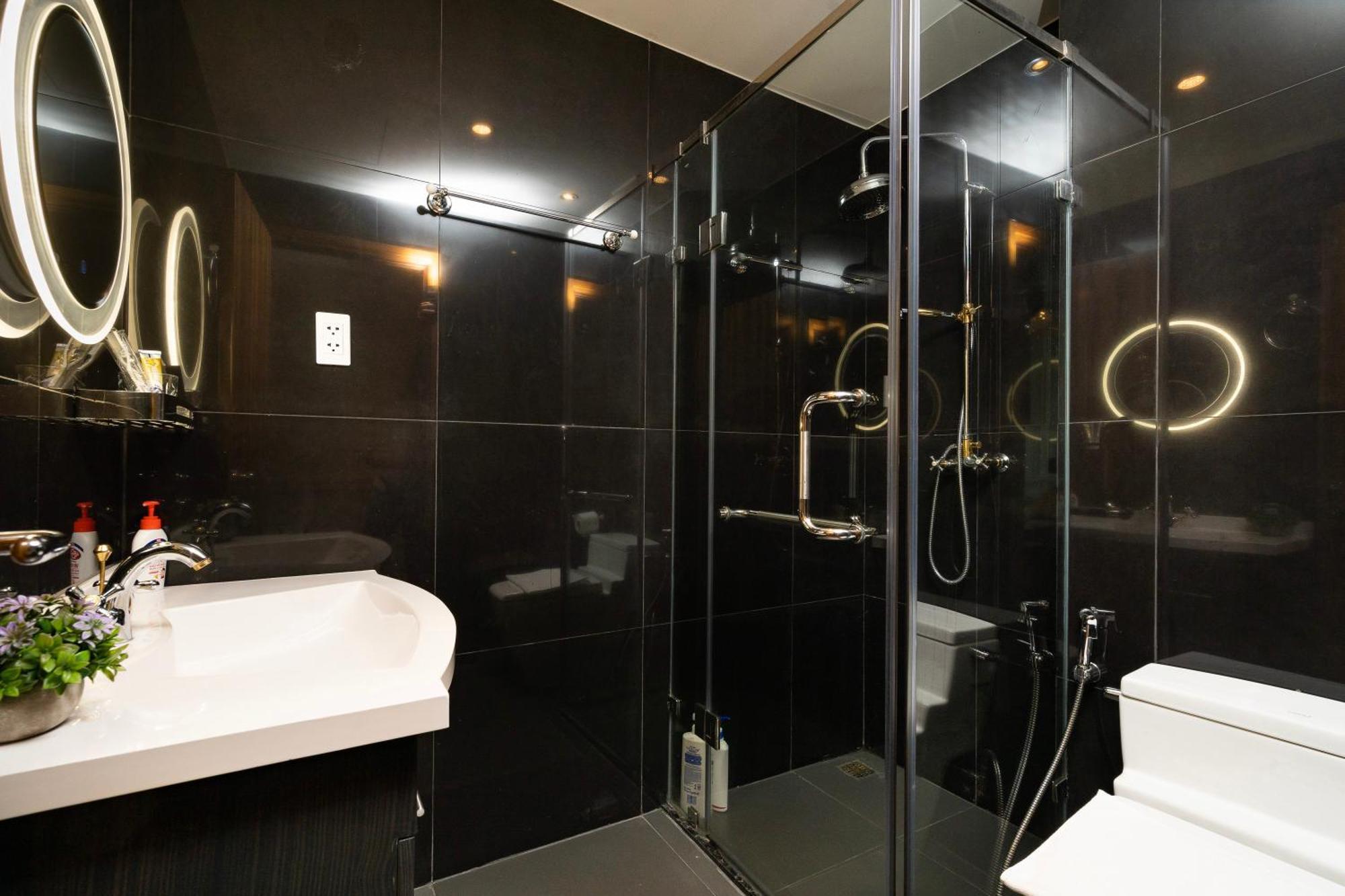Leman Luxury Apartments 2Br 3Br For Rent In Central Хошимин Екстериор снимка